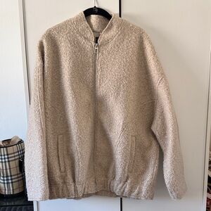 ZARA / Beige Boucle Bomber